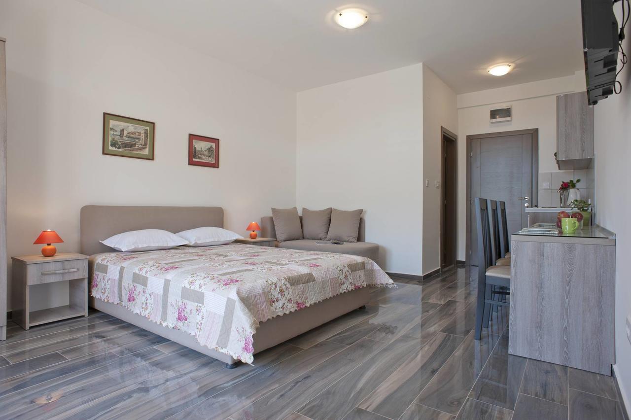 Apartmani Agape Petrovac Exterior photo